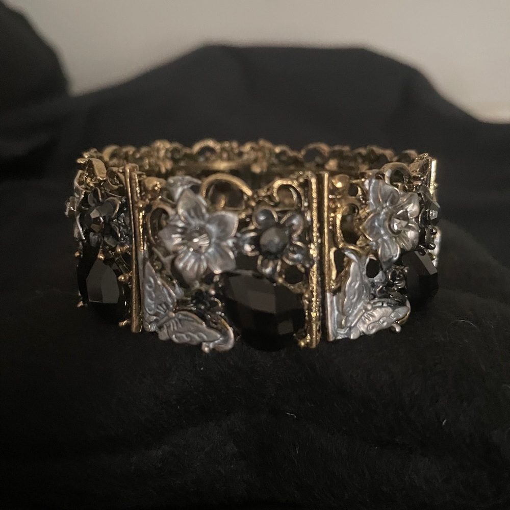 Cuff bracelet from India. Costume jewelry.